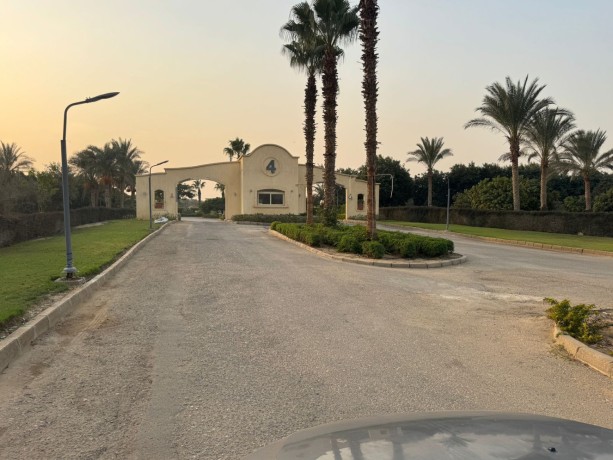 ktaa-ard-mmyz-llbyaa-fy-kmbond-oady-alnkhyl-big-3